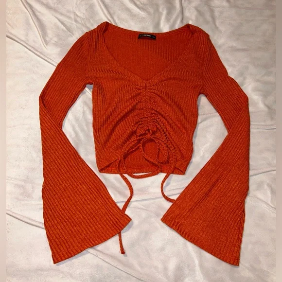 Crop top - Picture 1 of 2